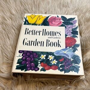 Better Homes and Gardens Garden Book - Floral Cover Vintage 1951